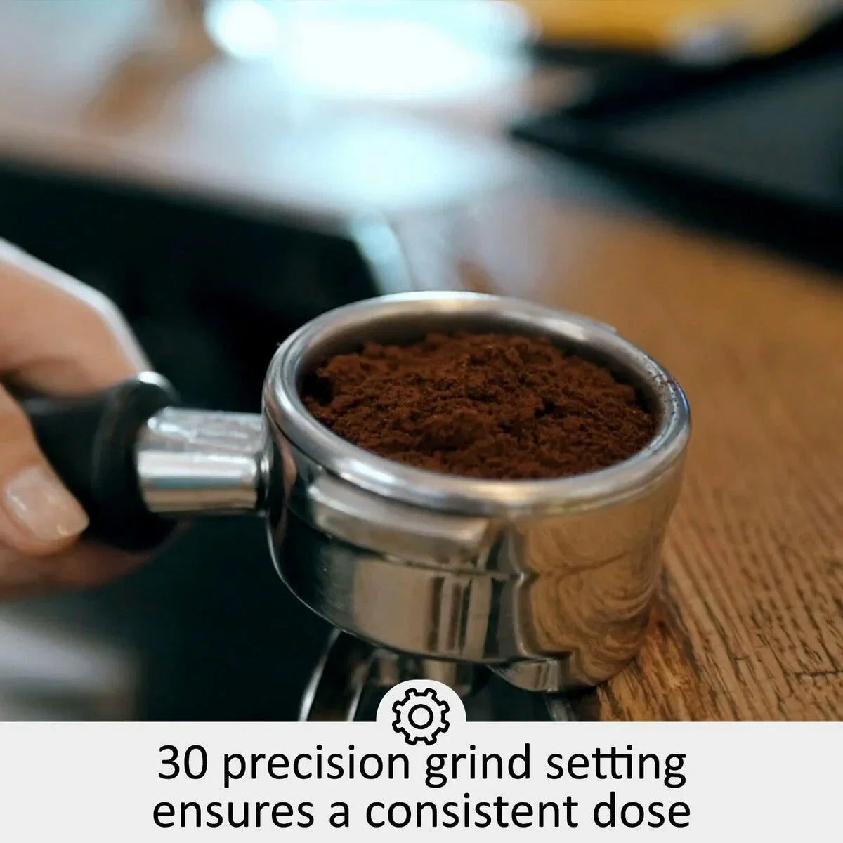 Machine à café expresso, avec moulin, réservoir d'eau de 2,8 L