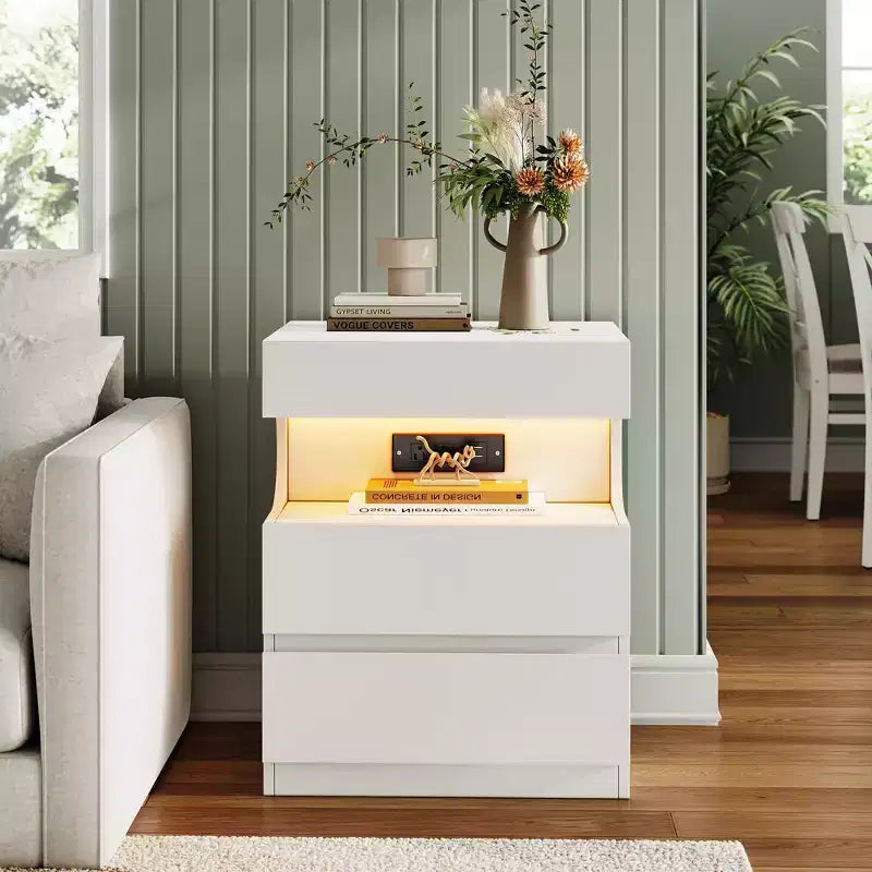 Table de chevet intelligente avec lumières LED contrôlées par application, station de charge et 3 tiroirs, blanche