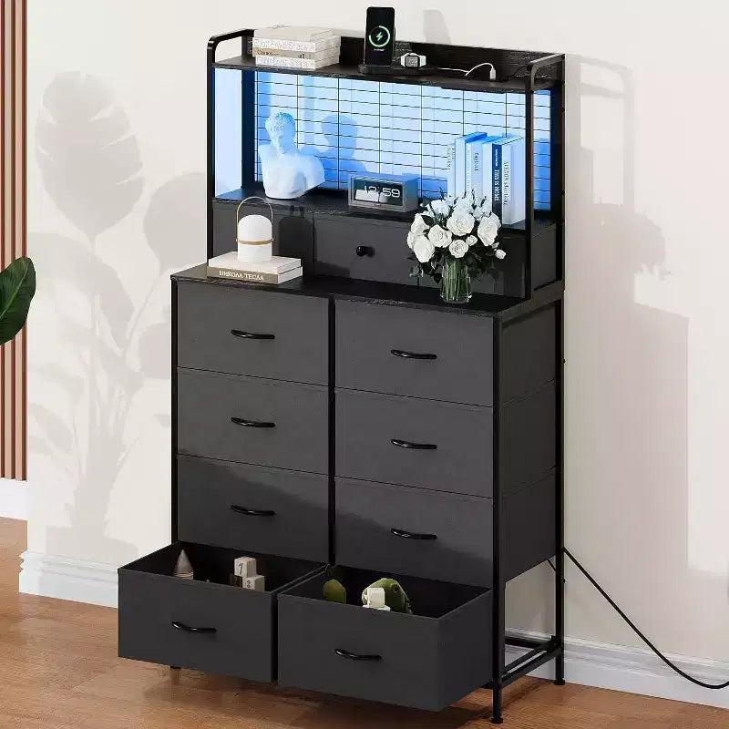 Commode 56 H avec 11 tiroirs en tissu, commode en bois avec station de recharge, meuble de rangement industriel pour entrée, chambre, marron