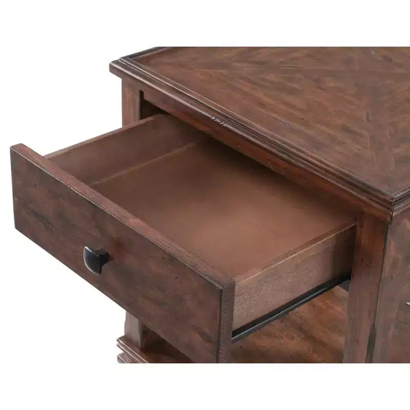Table d'appoint carrée en pin de 21 po avec tiroir et étagère de présentation, fini cerisier