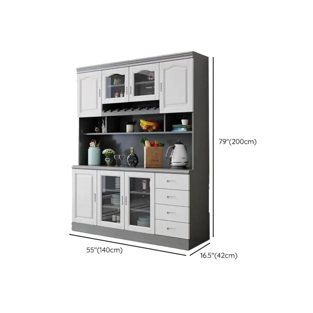Buffet de cuisine en bois blanc avec casier à vin intégré