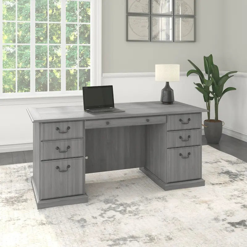 Bureau de direction Bush Furniture Saratoga avec tiroirs et rangements