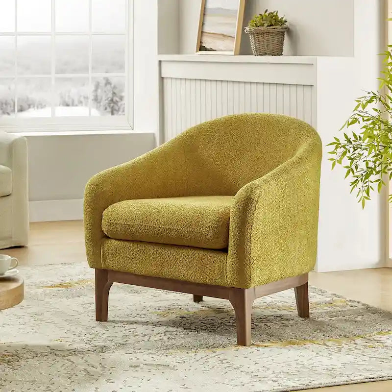 Fauteuil tonneau moderne Augus en bouclette avec pieds en bois massif par HULALA HOME
