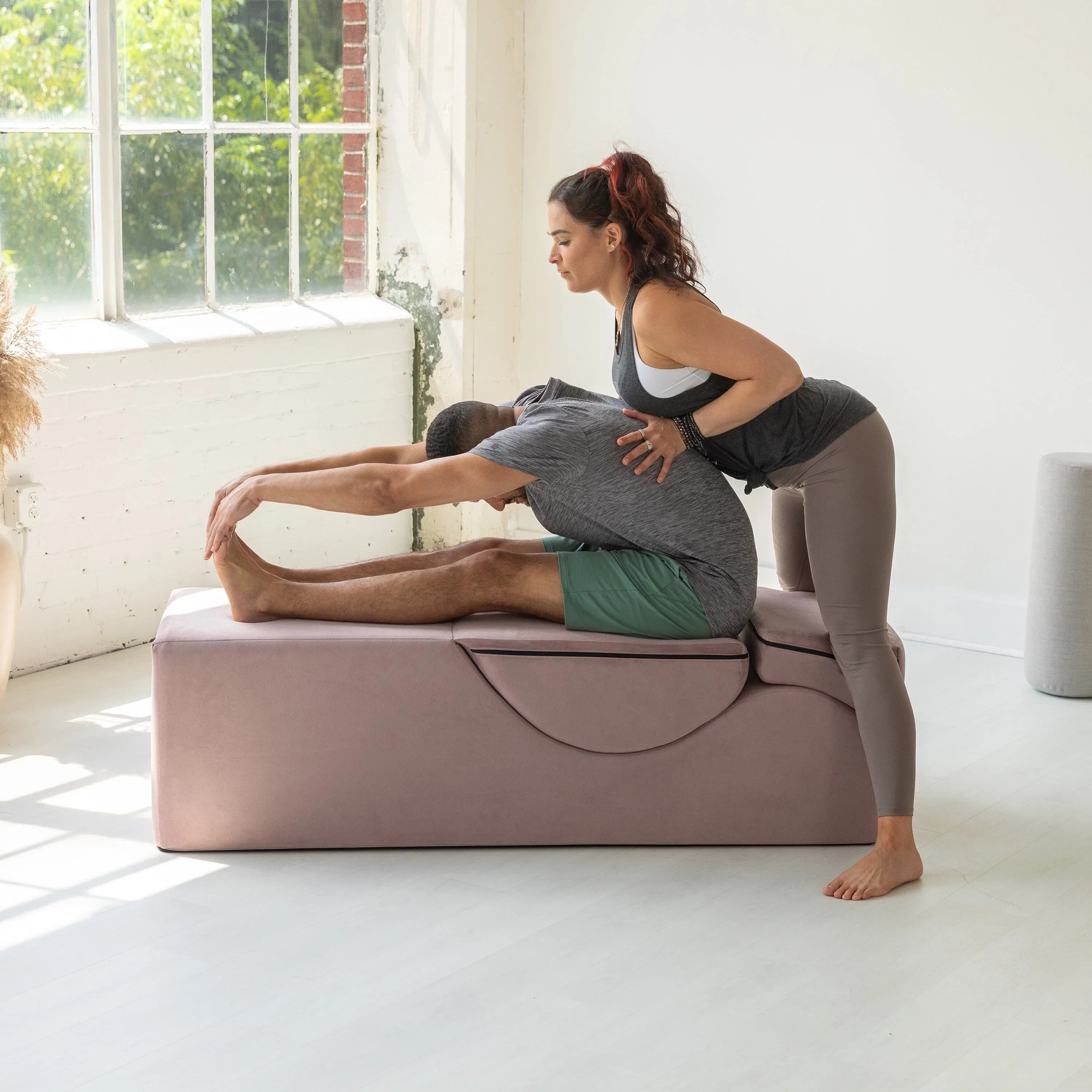 Avana Kami Chaise convertible / Yoga & Massage - Pouf 2 en 1 avec chaise longue de yoga escamotable, Microvelours - N/A