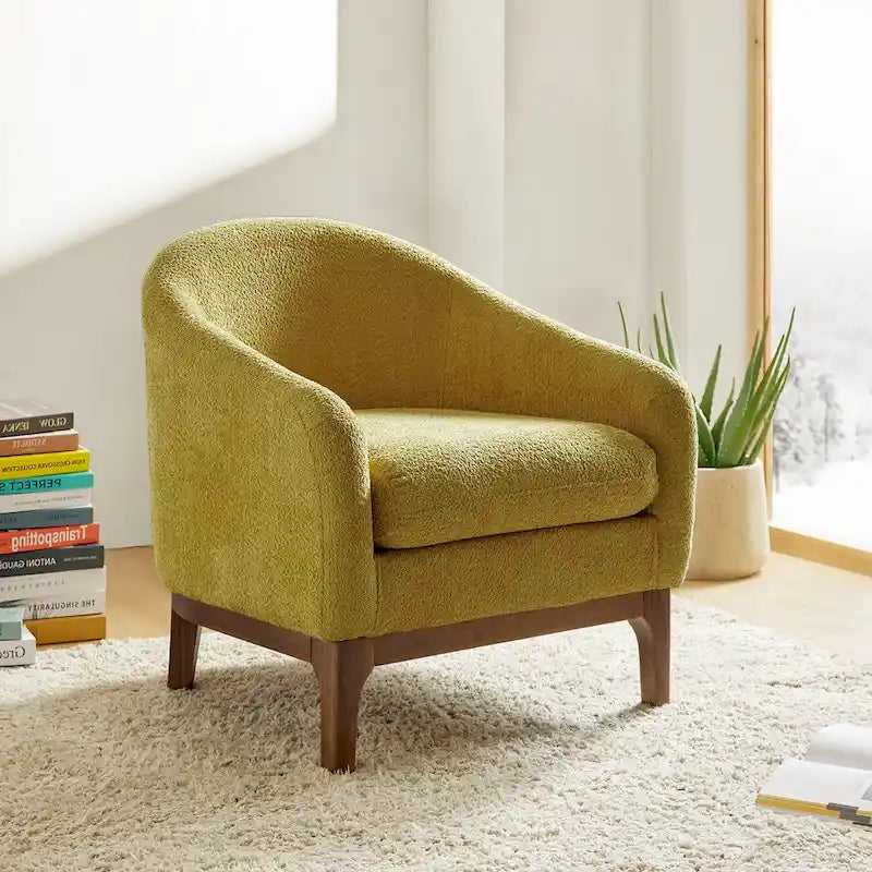 Fauteuil tonneau moderne Augus en bouclette avec pieds en bois massif par HULALA HOME