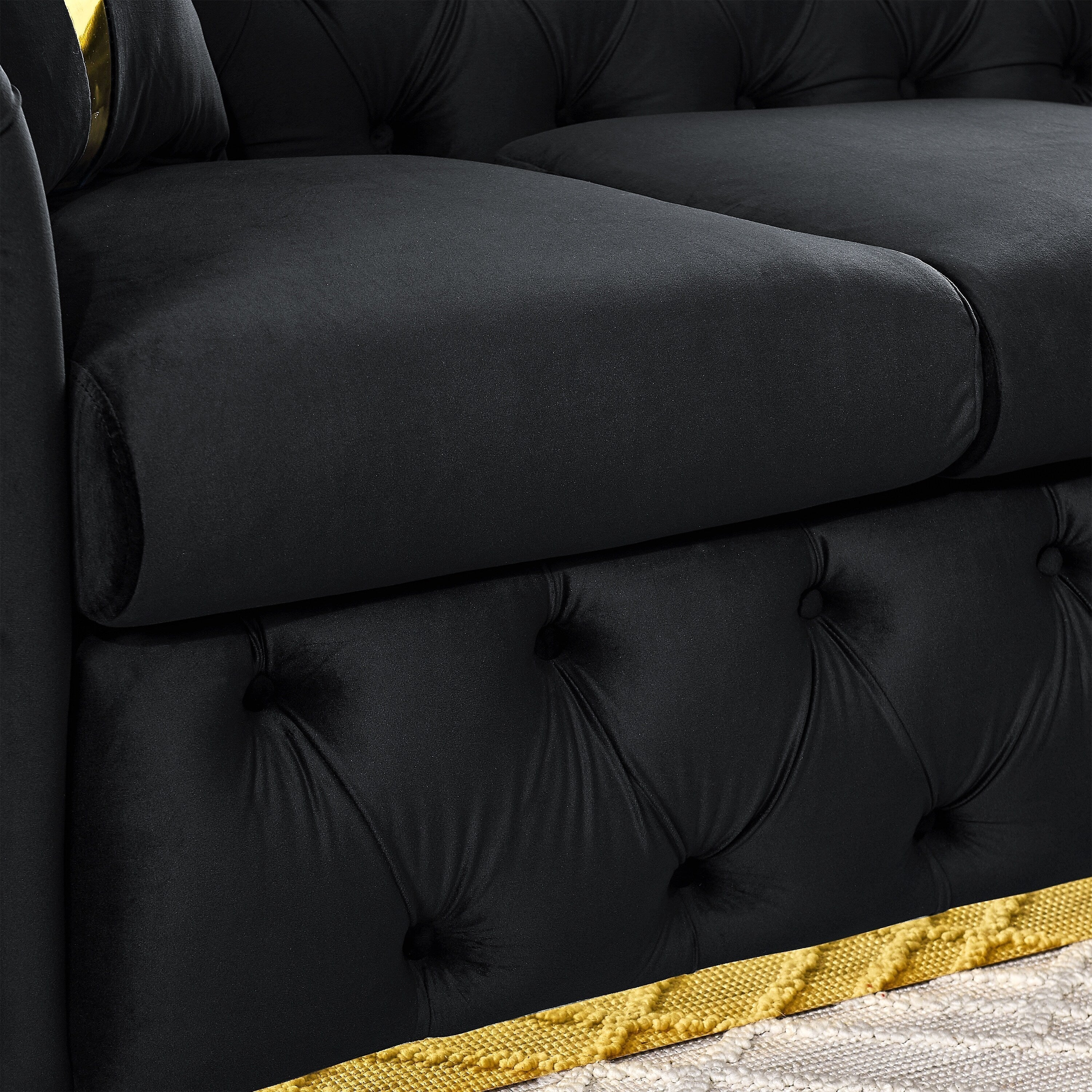 Canapé 3 places Velvet 90,6 po avec 2 oreillers, coussins haute densité, accents dorés et oreillers