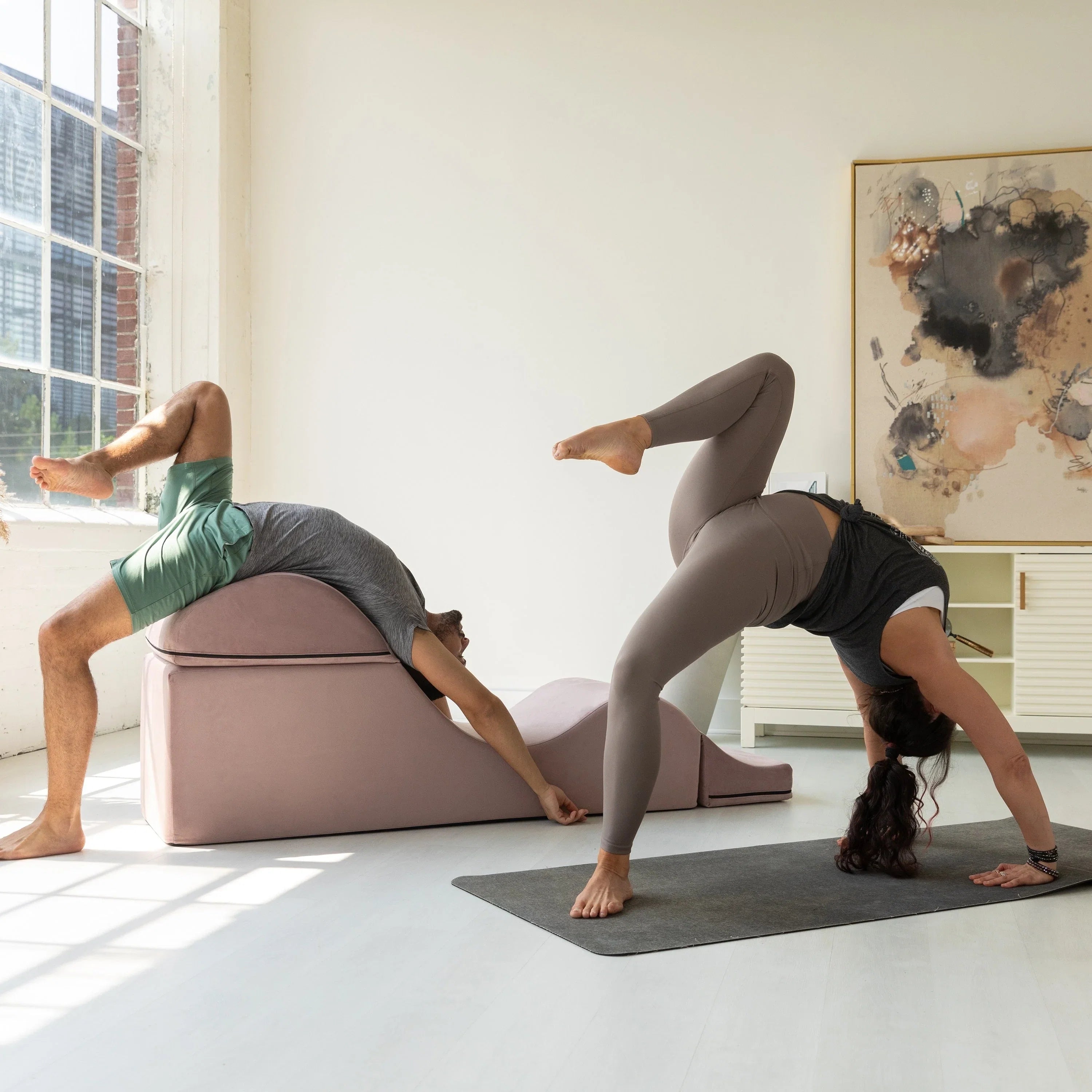 Avana Kami Chaise convertible / Yoga & Massage - Pouf 2 en 1 avec chaise longue de yoga escamotable, Microvelours - N/A