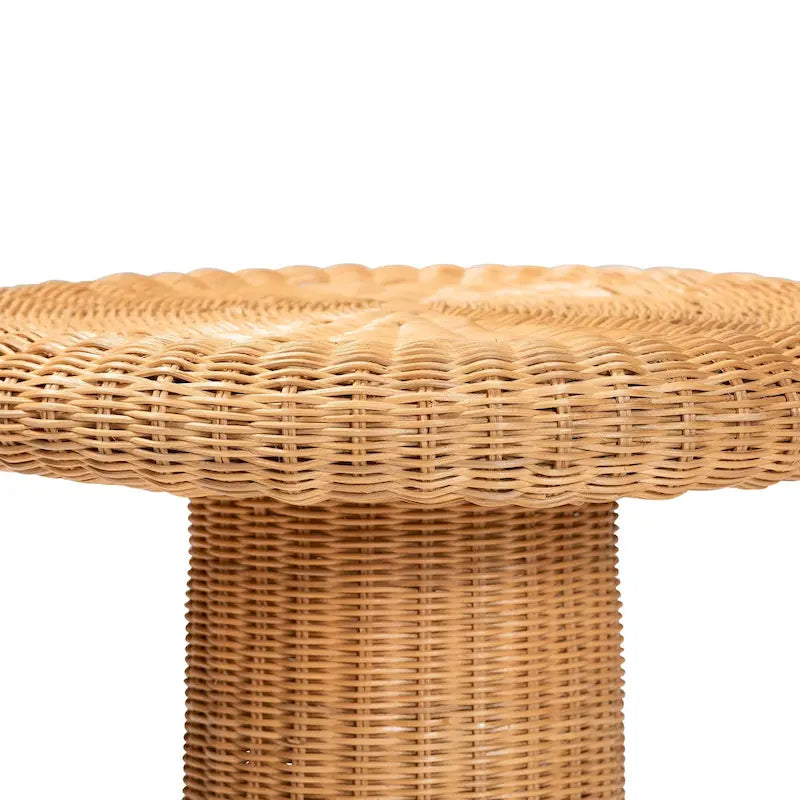 Table d'appoint Avalon en rotin naturel - Table en osier tressé à la main avec base à jupe, style côtier pour salon ou couloir