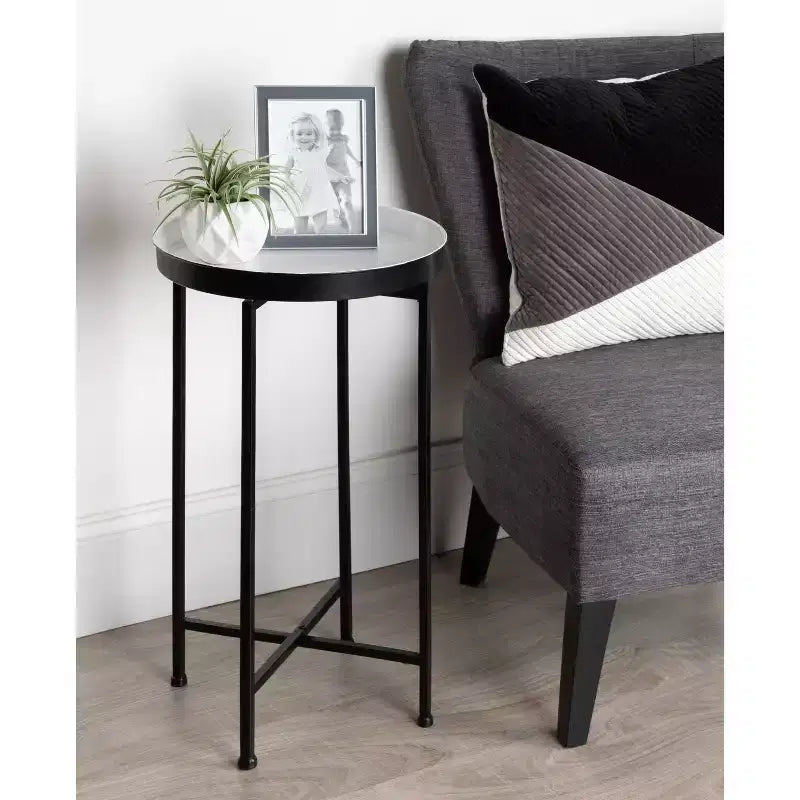 Table d'appoint pliante en métal rond