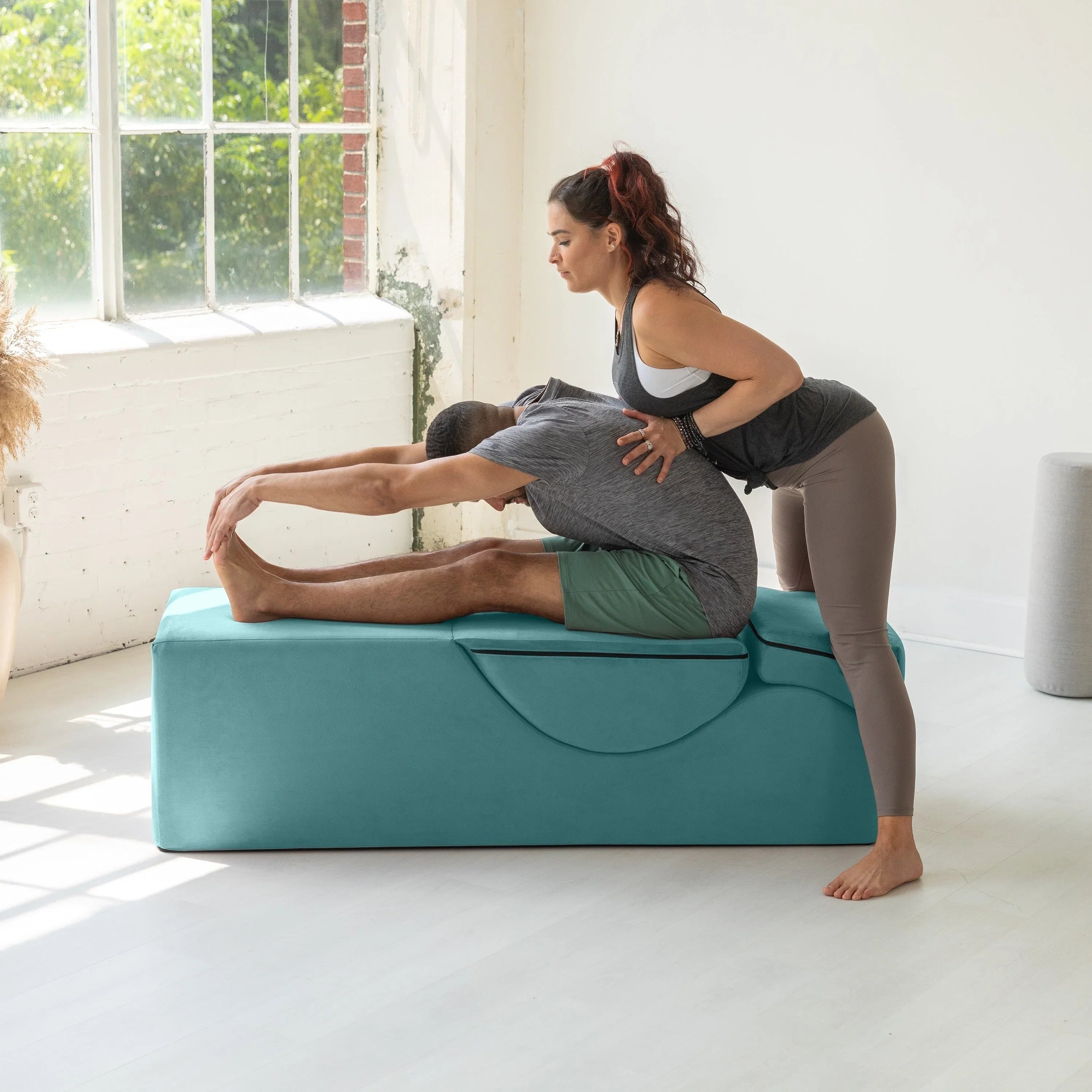Avana Kami Chaise convertible / Yoga & Massage - Pouf 2 en 1 avec chaise longue de yoga escamotable, Microvelours - N/A